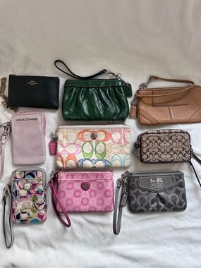 Coach Wristlet and Wallet Preview
